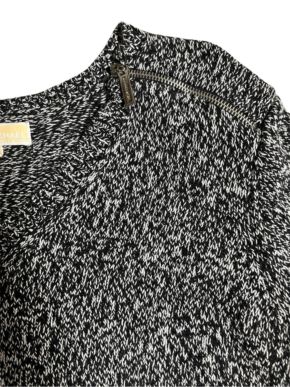 Michael Kors Black and White V-Neck Zipper Shoulder Sweater, Size Medium